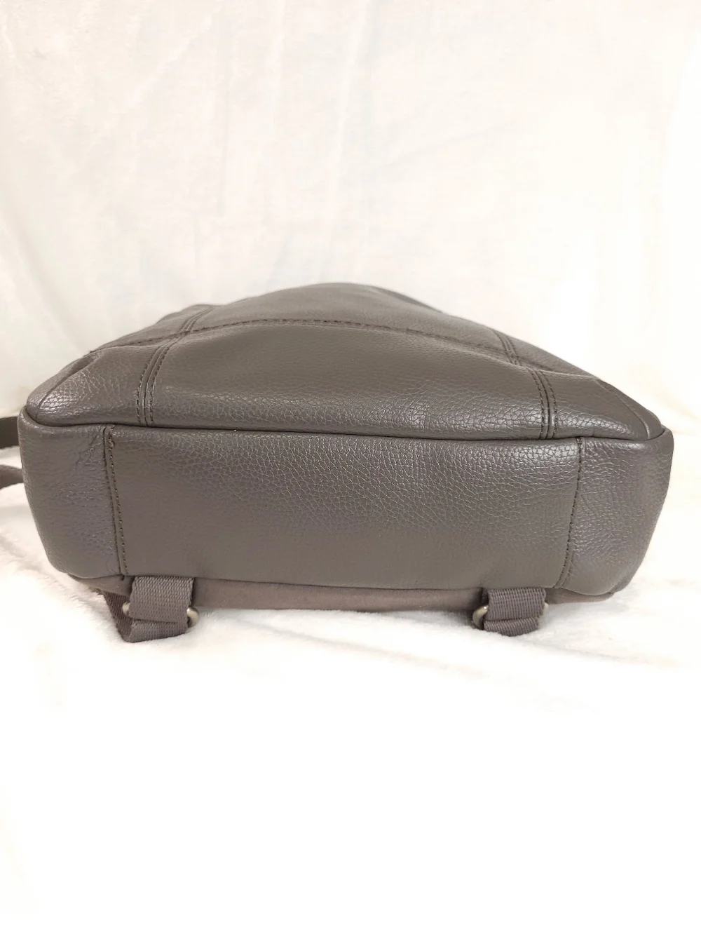 The Sak De Young Backpack in Leather Gray
